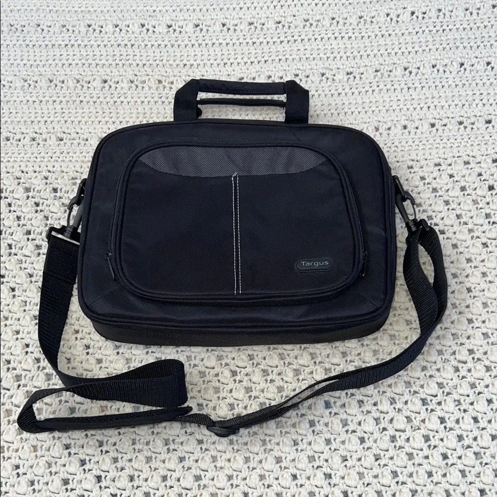 Targus Black Laptop Bag for Men